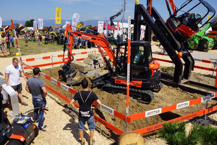 baumaschinen_hutter.jpg