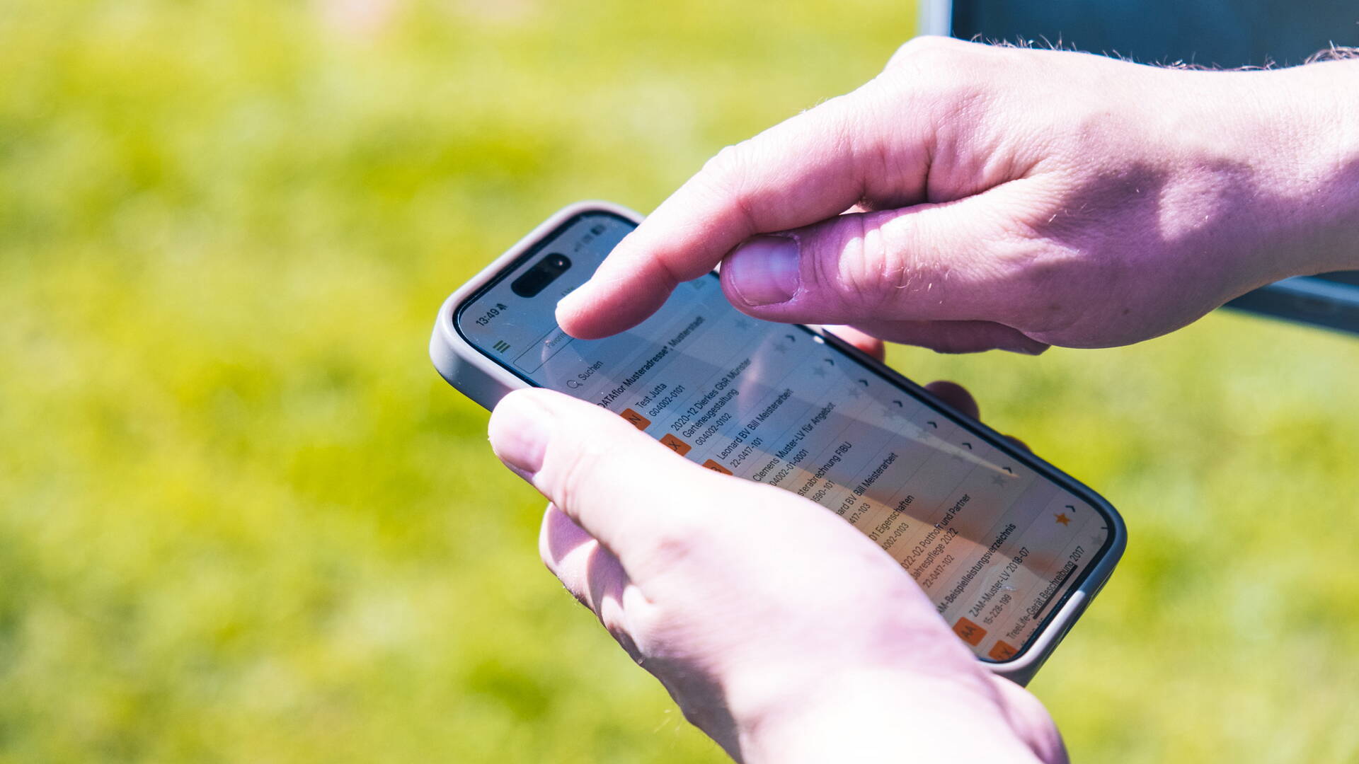 5091_dataflor3.jpg Mobile Lösungen für effizientes Arbeiten direkt auf der Baustelle.